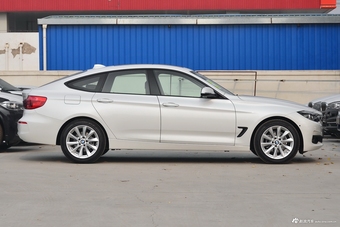 2019款宝马3系GT 2.0L自动320i时尚型