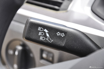 2016款宝来1.6L自动时尚型