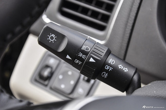 2016款风行S500 1.6L手动豪华型 皓月灰