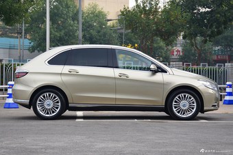 2016款腾势尊贵版