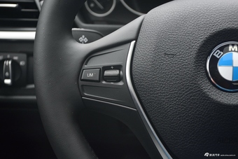 2018款宝马3系1.5T自动318i