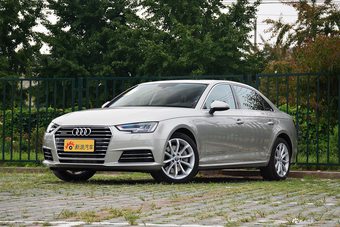 2017款奥迪A4L 2.0T自动45TFSI quattro风尚型