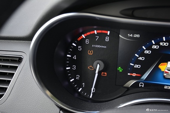 2017款哈弗H8 2.0T自动汽油两驱智享型