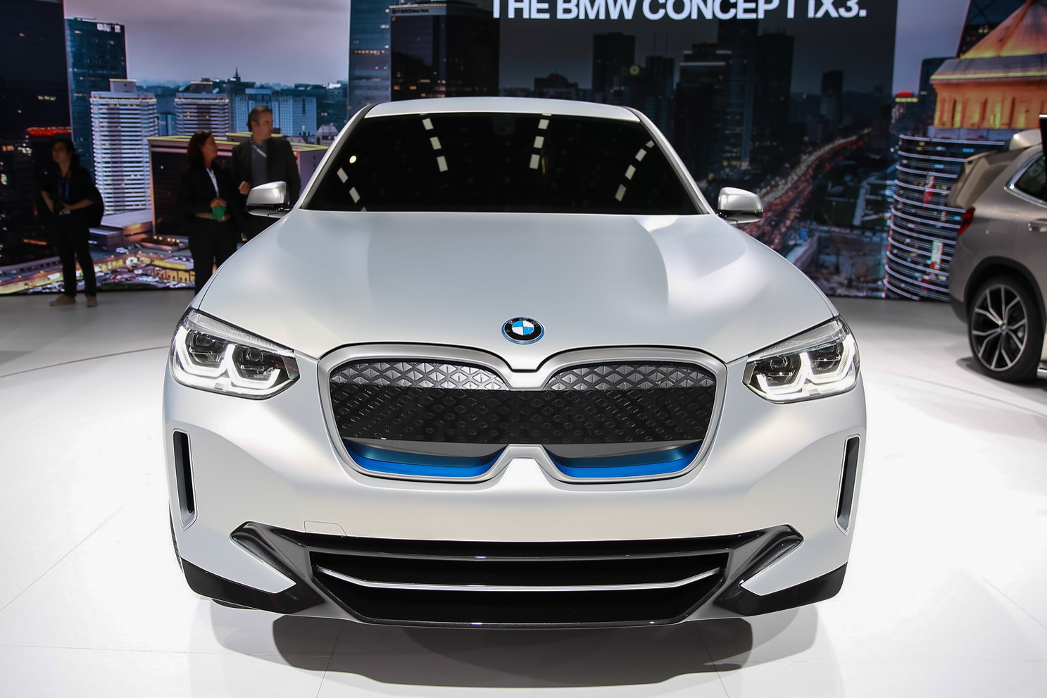 实拍|宝马iX3概念车 华晨宝马工厂生产