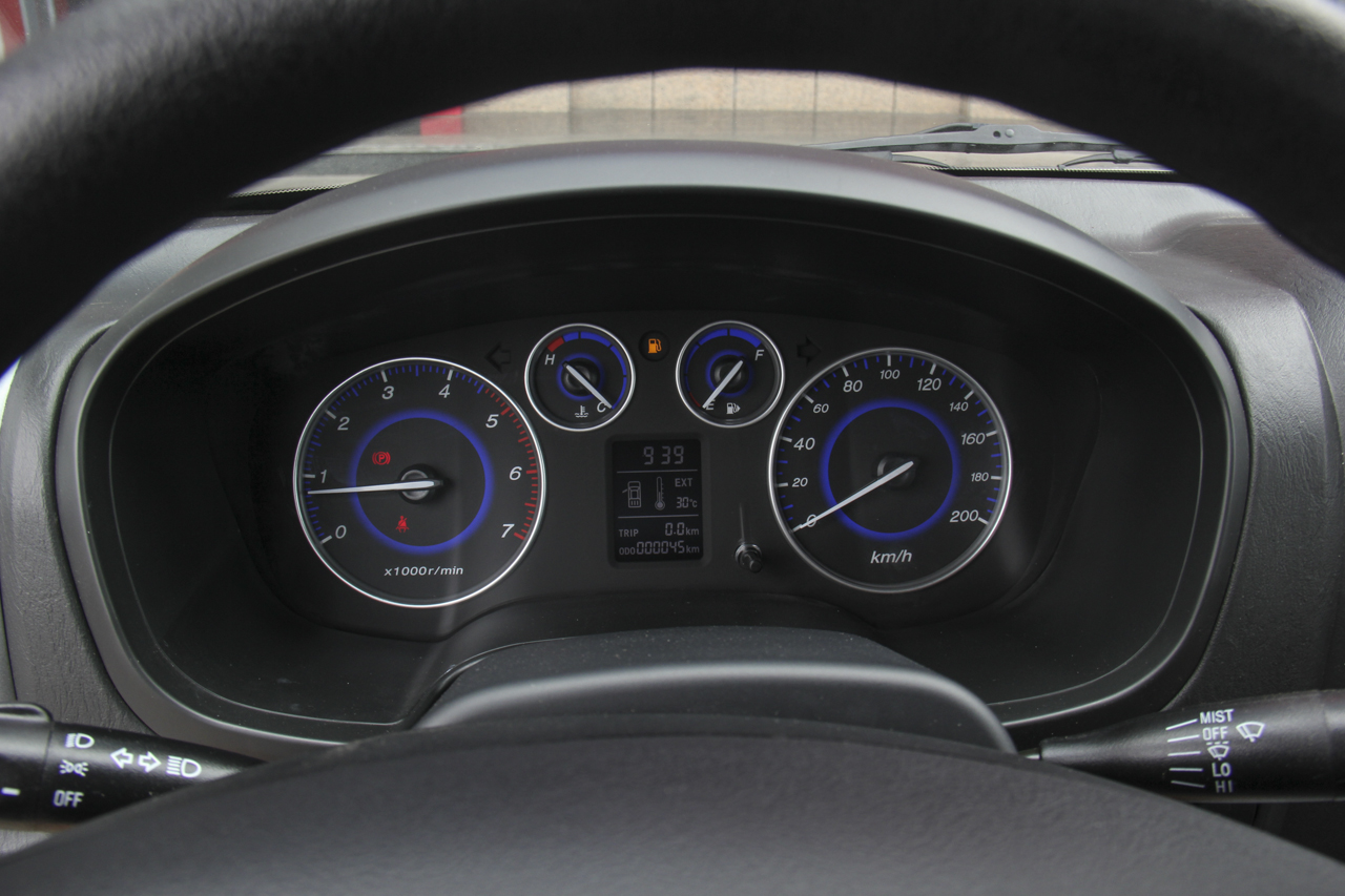 2018款宝典2.9T手动新超值柴油两驱豪华型标准货箱JX4D30B5L