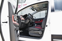 2017款哈弗H1蓝标1.5L AMT尊贵型