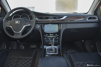 2015款众泰Z500 1.5T 自动尊贵型