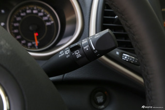 2017款自由光2.4L自动专业版智能包