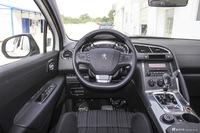 2016款标致3008 1.6THP自动经典版