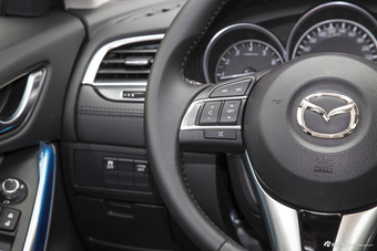 2017款阿特兹2.0L自动蓝天时尚版