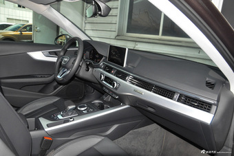 2017款奥迪A4 allroad 2.0T自动 45TFSI quattro时尚型