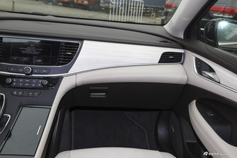 2016款君越1.8L自动30H豪华型