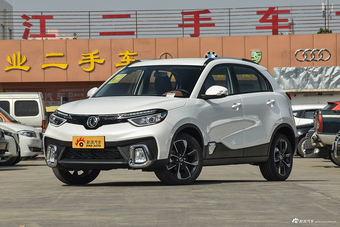 2017款风神AX4 1.6L自动潮尚型