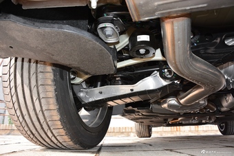 2018款奥迪Q7 3.0T自动45TFSI S line运动型