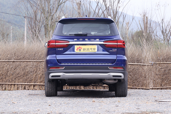 2018款荣威RX8 2.0T自动智联网四驱至尊版