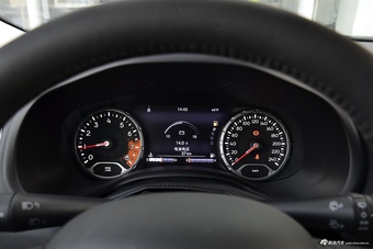 2016款JEEP自由侠 75周年致敬版