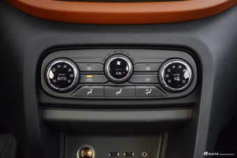 2018款东南DX7 1.5T手动凯旋版