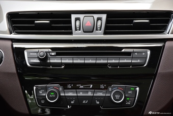 2018款宝马X1 2.0T自动xDrive20Li尊享型