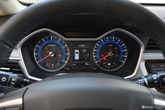 2018款吉利远景X3 1.5L自动精英型