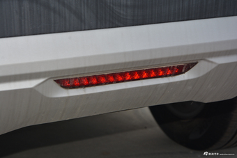 2017上汽大通D90 2.0T自动两驱水星