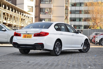 2019款宝马5系2.0T自动530Li 尊享型M运动套装