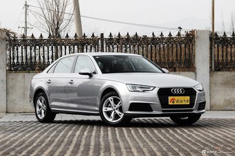 2017款奥迪A4L 2.0T自动40TFSI时尚型 花剑银
