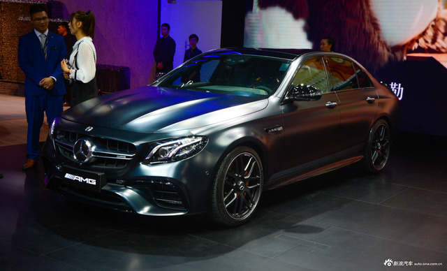 AMG E