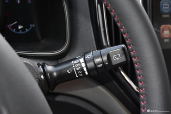 2017款长安CX70 1.5T自动尊擎版