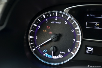 2017款英菲尼迪QX60 2.5T Hybrid两驱卓越版