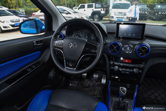 2015款北汽绅宝X25 1.5L手动精英型