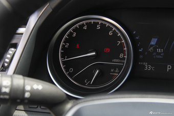 2018款凯美瑞2.0G自动豪华版