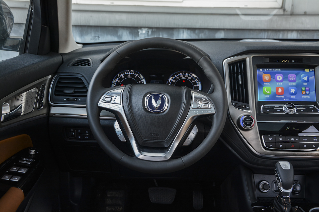 2017款长安CS95 2.0T自动四驱智尊版