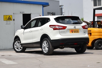 2017款日产逍客 2.0L自动精英版