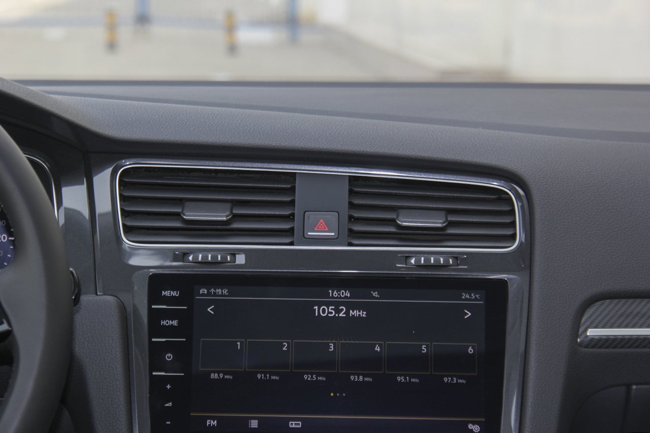 2018款高尔夫1.4T自动旗舰型280TSI