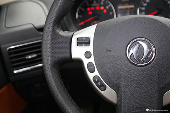 2016款风度MX6 2.0L自动两驱梦想版