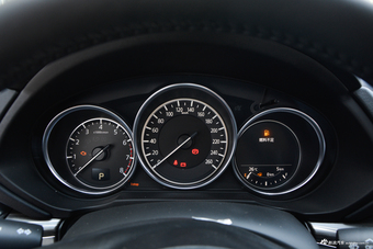 2017款马自达CX-5 2.5L自动四驱智尊型