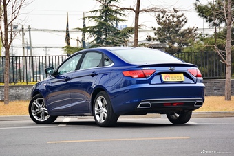 2017款吉利帝豪GL 1.3T自动旗舰型