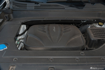 2018款众泰T300 1.5L自动尊贵型