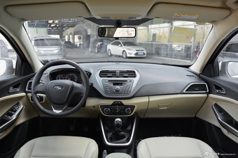 2017款福睿斯改款1.5L手动舒适型