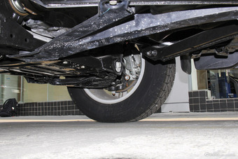 2017款撼路者2.0T自动四驱豪华版汽油7座