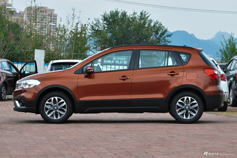 2017款骁途1.6L手动两驱都市时尚型 