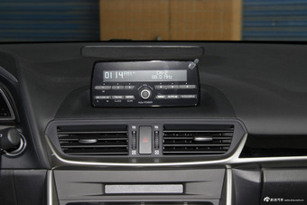 2016款马自达CX-4 2.0L自动两驱蓝天活力版