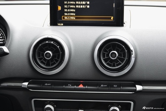 2018款奥迪A3 30周年型1.4T自动Sportback 35TFSI风尚型