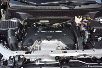 2018款探界者RS 2.0T自动四驱拓界版Redline 550T