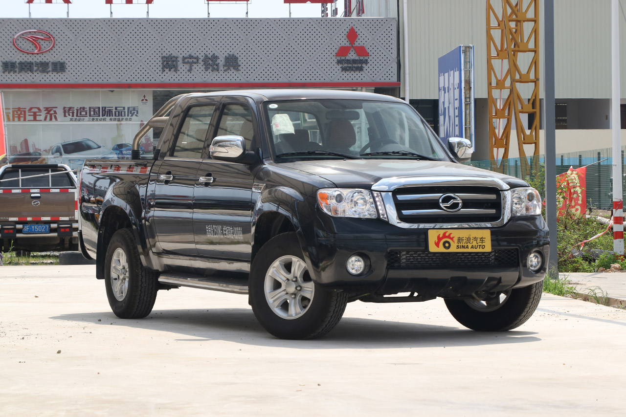 2018款中兴威虎 2.8T柴油国V两驱精英型中双CA4D28C5-1B