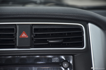 2015款利亚纳A6 1.4L手动三厢梦想型