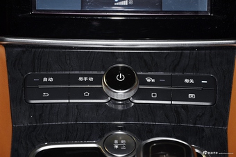 2017款比亚迪秦EV300尊享型