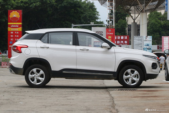 2017款宝骏510 1.5L自动时尚型