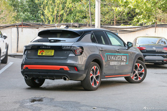 2018款领克02 1.5T自动两驱耀Pro版