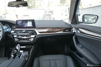 2018款宝马5系2.0T自动525Li M运动套装